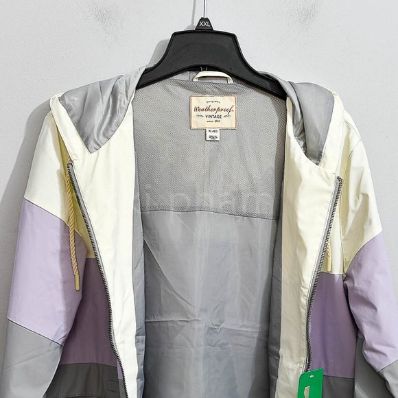 Weatherproof Vintage Ladies' Rain Slicker in colorblock - Picture 4 of 5